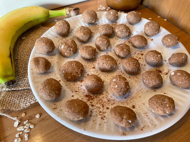 Healthy ‘Kruidnoten’ Cookie-Dough Balls